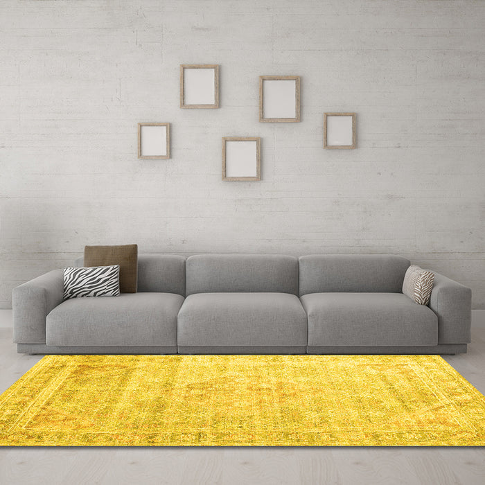 Machine Washable Persian Yellow Traditional Rug in a Living Room, wshtr1441yw