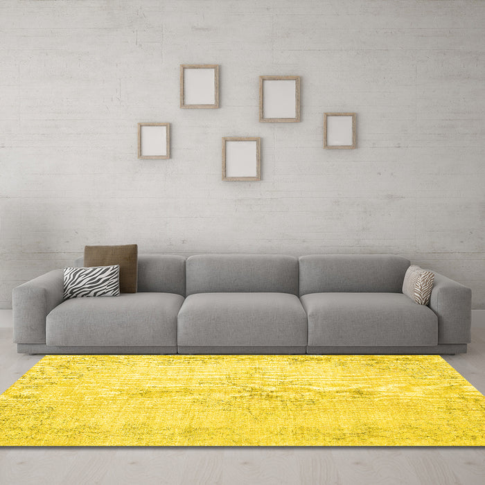 Machine Washable Persian Yellow Traditional Rug in a Living Room, wshtr1447yw