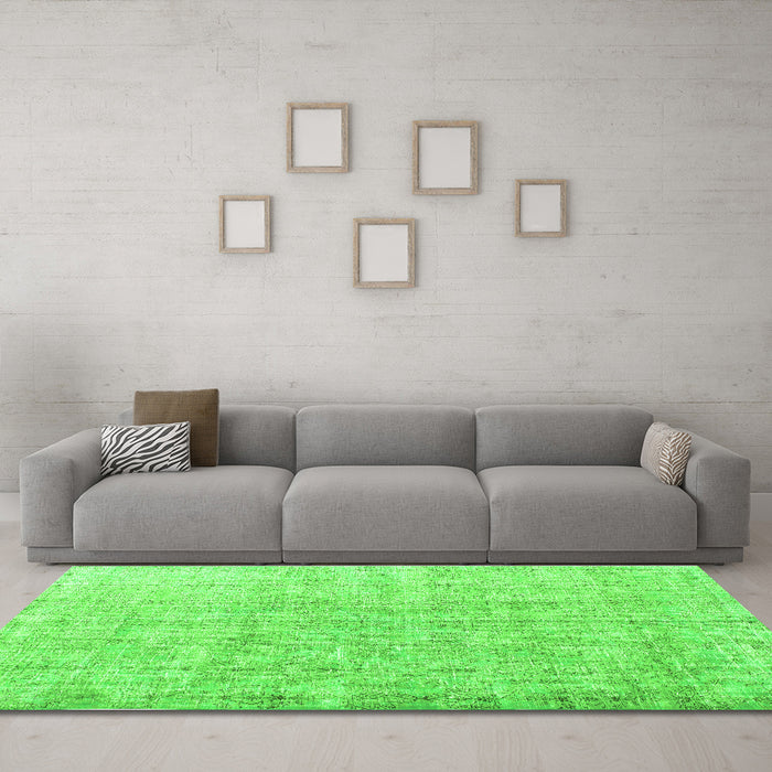 Machine Washable Persian Green Traditional Area Rugs in a Living Room,, wshtr1448grn