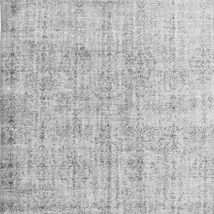 Serging Thickness of Machine Washable Persian Gray Traditional Rug, wshtr1448gry