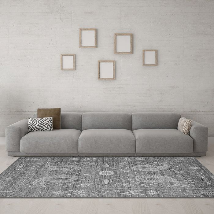 Machine Washable Persian Gray Traditional Rug in a Living Room,, wshtr144gry