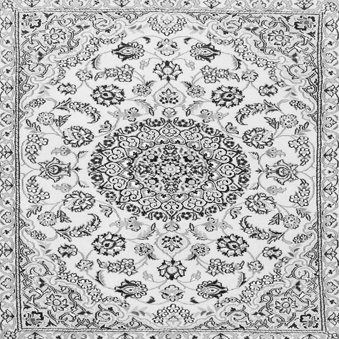 Serging Thickness of Medallion Gray Traditional Rug, tr1456gry