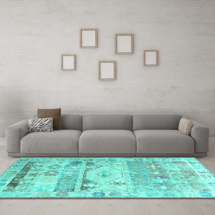 Machine Washable Persian Turquoise Traditional Area Rugs in a Living Room,, wshtr1457turq
