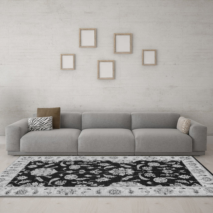 Machine Washable Persian Gray Traditional Rug in a Living Room,, wshtr1458gry
