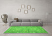 Machine Washable Persian Green Traditional Area Rugs in a Living Room,, wshtr145grn