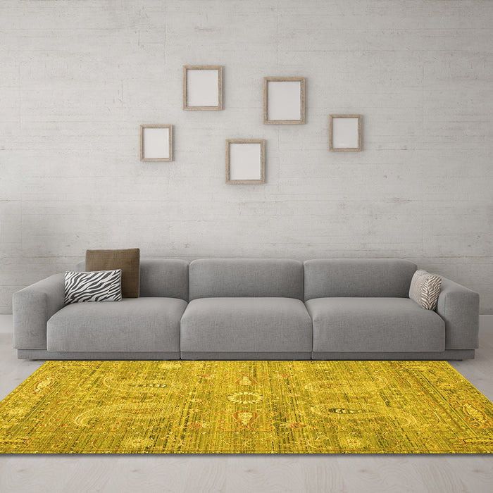 Machine Washable Persian Yellow Traditional Rug in a Living Room, wshtr145yw