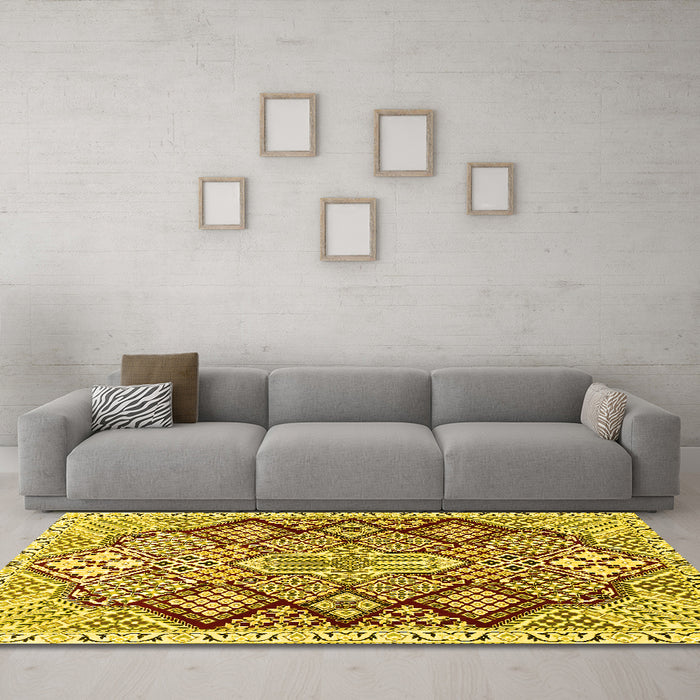 Machine Washable Persian Yellow Traditional Rug in a Living Room, wshtr1460yw