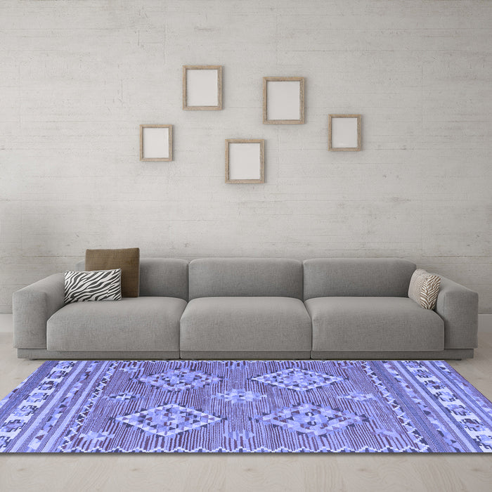Machine Washable Persian Blue Traditional Rug in a Living Room, wshtr1461blu