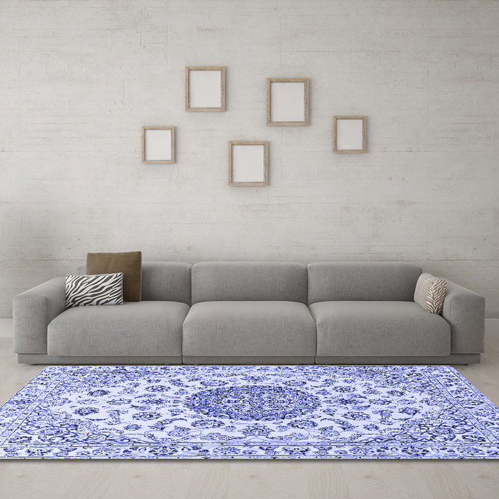 Machine Washable Medallion Blue Traditional Rug in a Living Room, wshtr1465blu