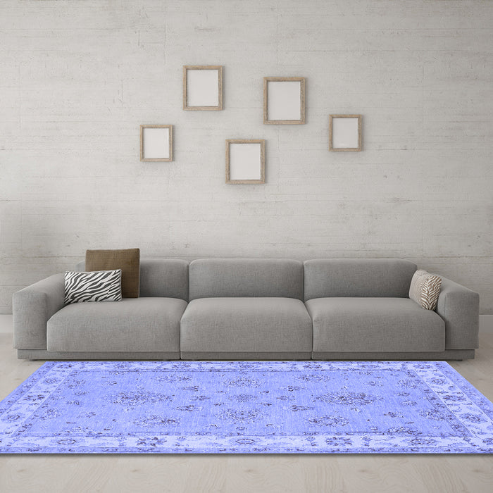 Machine Washable Oriental Blue Traditional Rug in a Living Room, wshtr1469blu