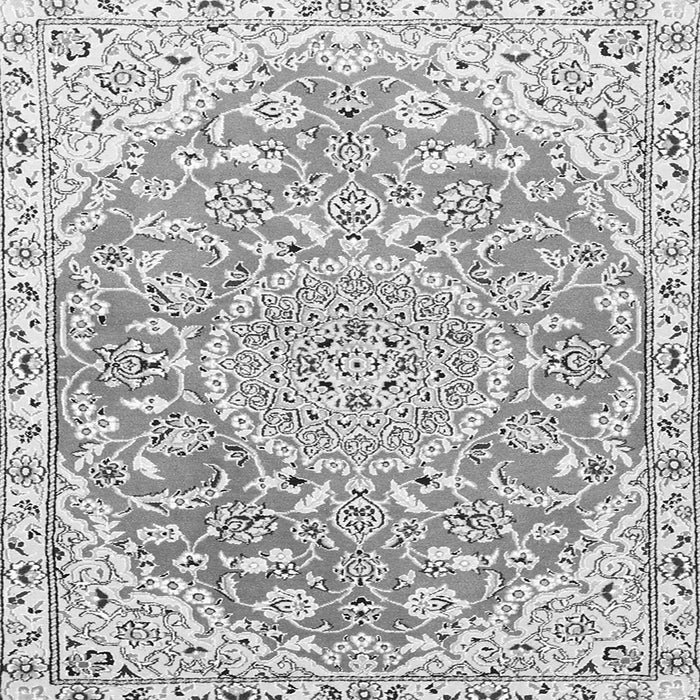 Serging Thickness of Medallion Gray Traditional Rug, tr1471gry