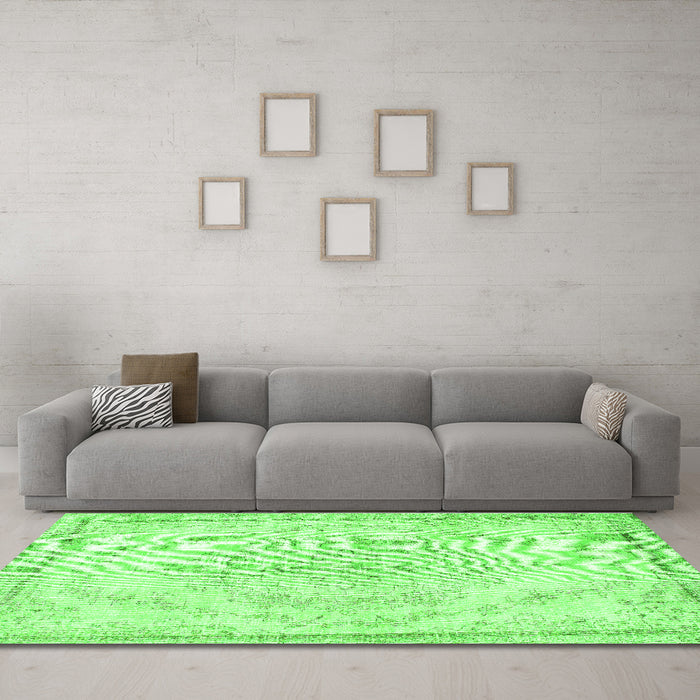 Machine Washable Persian Green Traditional Area Rugs in a Living Room,, wshtr1477grn