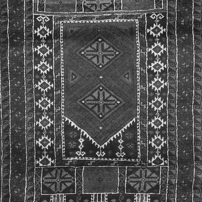 Serging Thickness of Machine Washable Persian Gray Traditional Rug, wshtr1481gry