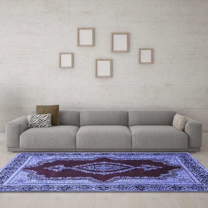 Machine Washable Persian Blue Traditional Rug in a Living Room, wshtr1486blu