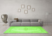 Machine Washable Persian Green Traditional Area Rugs in a Living Room,, wshtr1487grn