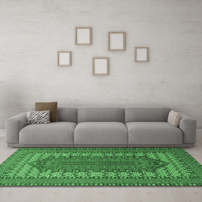 Machine Washable Persian Emerald Green Traditional Area Rugs in a Living Room,, wshtr1489emgrn