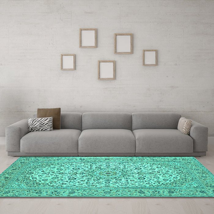 Machine Washable Medallion Turquoise Traditional Area Rugs in a Living Room,, wshtr148turq
