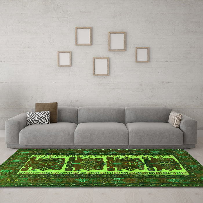 Machine Washable Persian Green Traditional Area Rugs in a Living Room,, wshtr1492grn