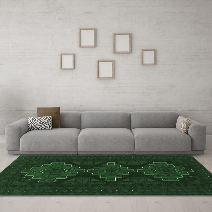 Machine Washable Persian Emerald Green Traditional Area Rugs in a Living Room,, wshtr1493emgrn