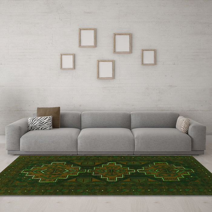 Machine Washable Persian Green Traditional Area Rugs in a Living Room,, wshtr1493grn