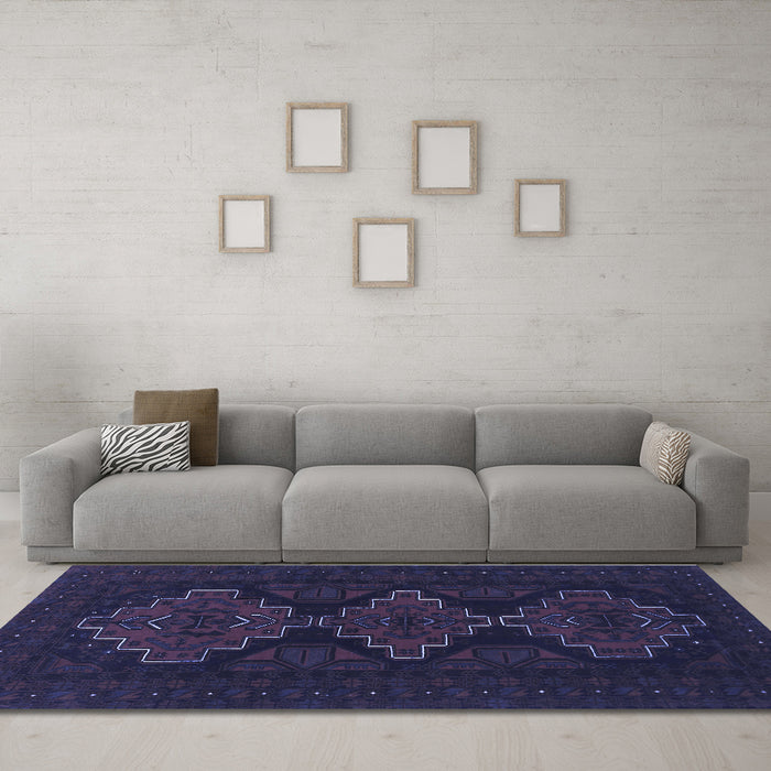 Machine Washable Persian Blue Traditional Rug in a Living Room, wshtr1493blu