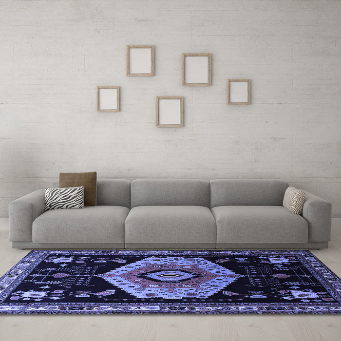 Machine Washable Persian Blue Traditional Rug in a Living Room, wshtr1497blu