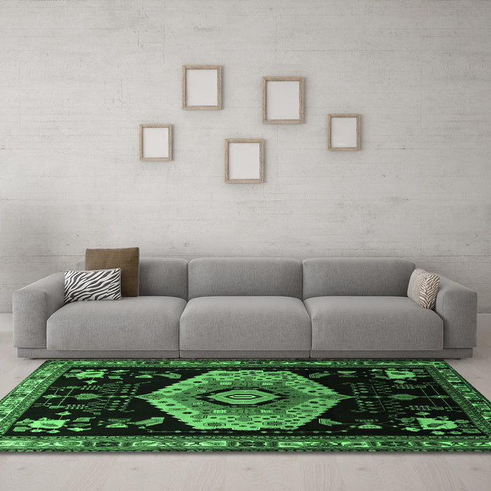 Machine Washable Persian Emerald Green Traditional Area Rugs in a Living Room,, wshtr1497emgrn