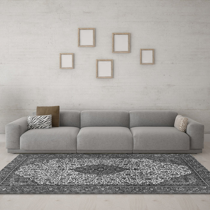 Machine Washable Persian Gray Traditional Rug in a Living Room,, wshtr1499gry