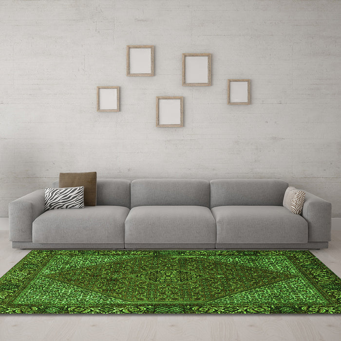 Machine Washable Persian Green Traditional Area Rugs in a Living Room,, wshtr1503grn