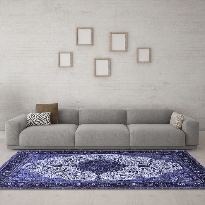 Machine Washable Medallion Blue Traditional Rug in a Living Room, wshtr1505blu
