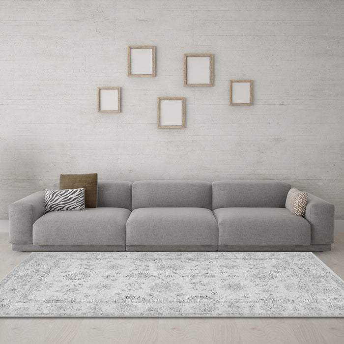 Machine Washable Oriental Gray Traditional Rug in a Living Room,, wshtr1506gry