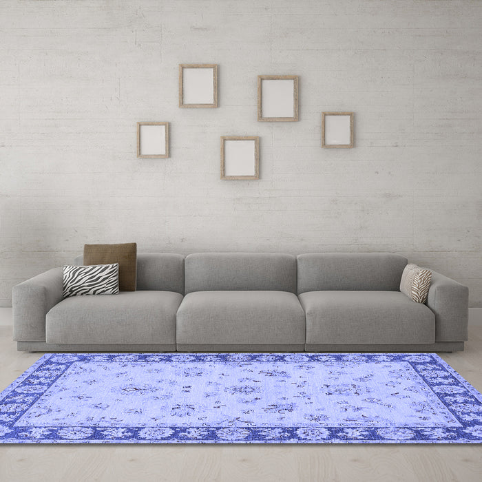 Machine Washable Oriental Blue Traditional Rug in a Living Room, wshtr1508blu