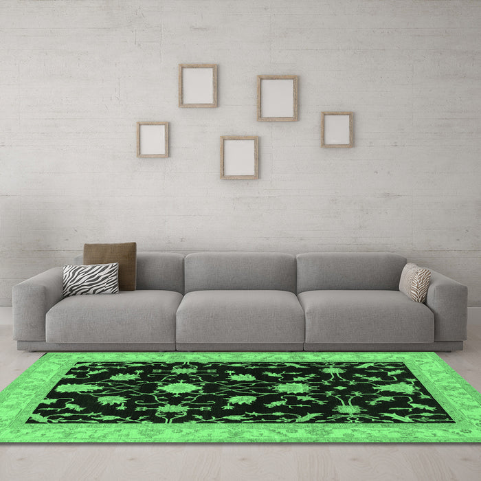 Machine Washable Persian Emerald Green Traditional Area Rugs in a Living Room,, wshtr1509emgrn