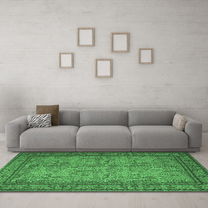 Machine Washable Persian Emerald Green Traditional Area Rugs in a Living Room,, wshtr150emgrn