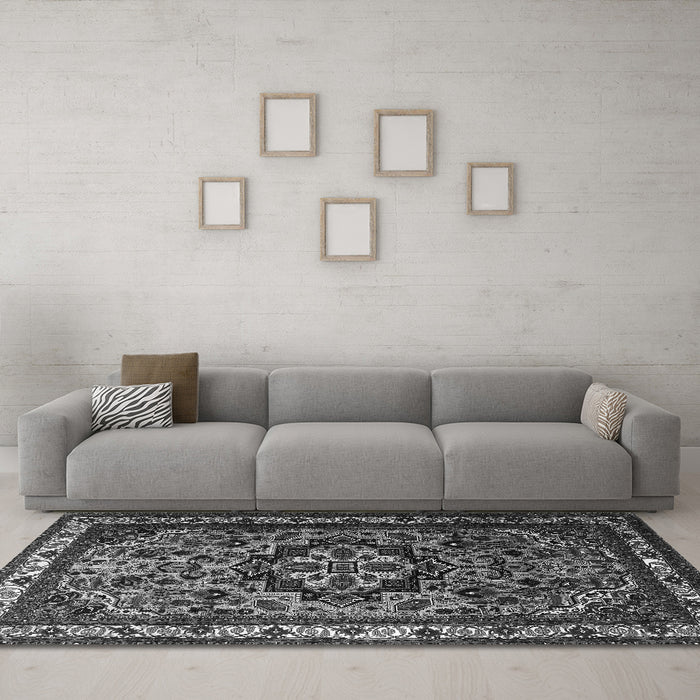 Machine Washable Medallion Gray Traditional Rug in a Living Room,, wshtr1510gry