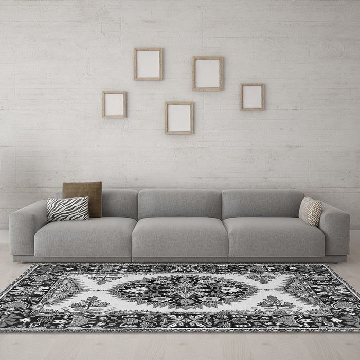 Machine Washable Persian Gray Traditional Rug in a Living Room,, wshtr1512gry