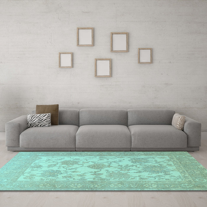 Machine Washable Persian Light Blue Traditional Rug in a Living Room, wshtr1513lblu