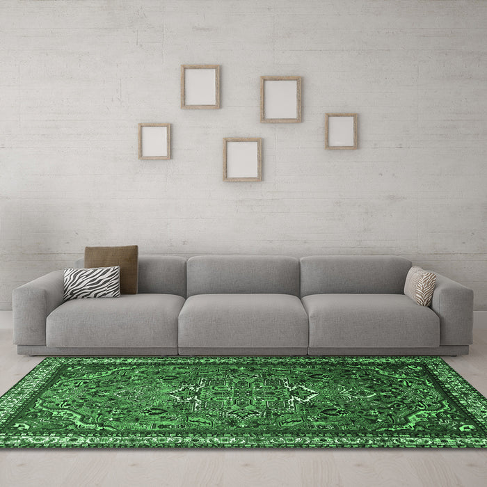 Machine Washable Medallion Emerald Green Traditional Area Rugs in a Living Room,, wshtr1514emgrn