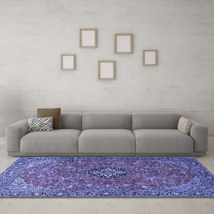 Machine Washable Medallion Blue Traditional Rug in a Living Room, wshtr1519blu