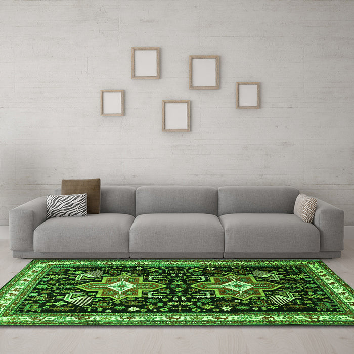 Machine Washable Persian Green Traditional Area Rugs in a Living Room,, wshtr1520grn