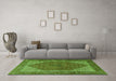 Machine Washable Persian Green Traditional Area Rugs in a Living Room,, wshtr1522grn