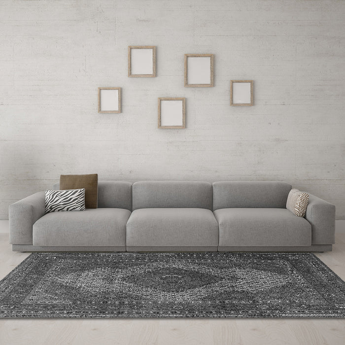 Machine Washable Persian Gray Traditional Rug in a Living Room,, wshtr1523gry