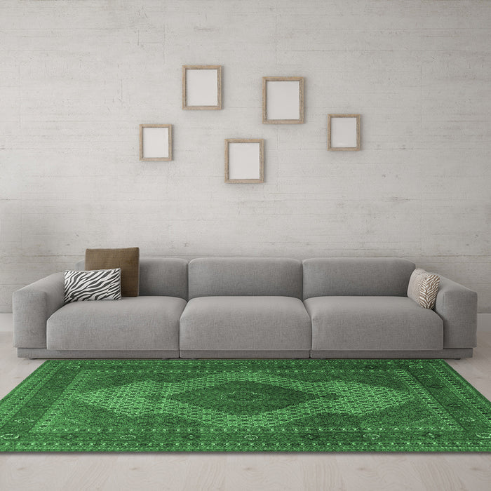 Machine Washable Persian Emerald Green Traditional Area Rugs in a Living Room,, wshtr1523emgrn