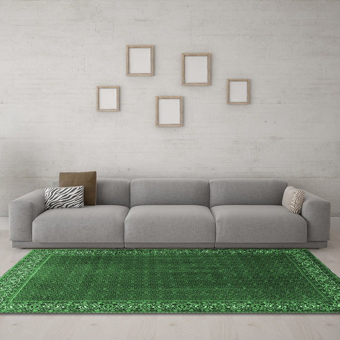 Machine Washable Persian Emerald Green Traditional Area Rugs in a Living Room,, wshtr1524emgrn