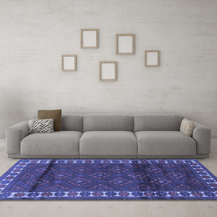 Machine Washable Persian Blue Traditional Rug in a Living Room, wshtr1525blu