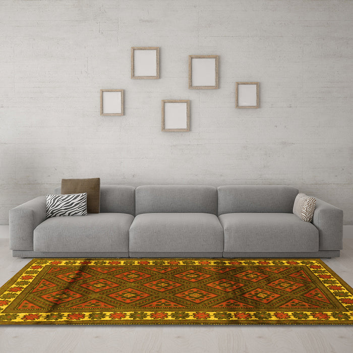 Machine Washable Persian Yellow Traditional Rug in a Living Room, wshtr1525yw