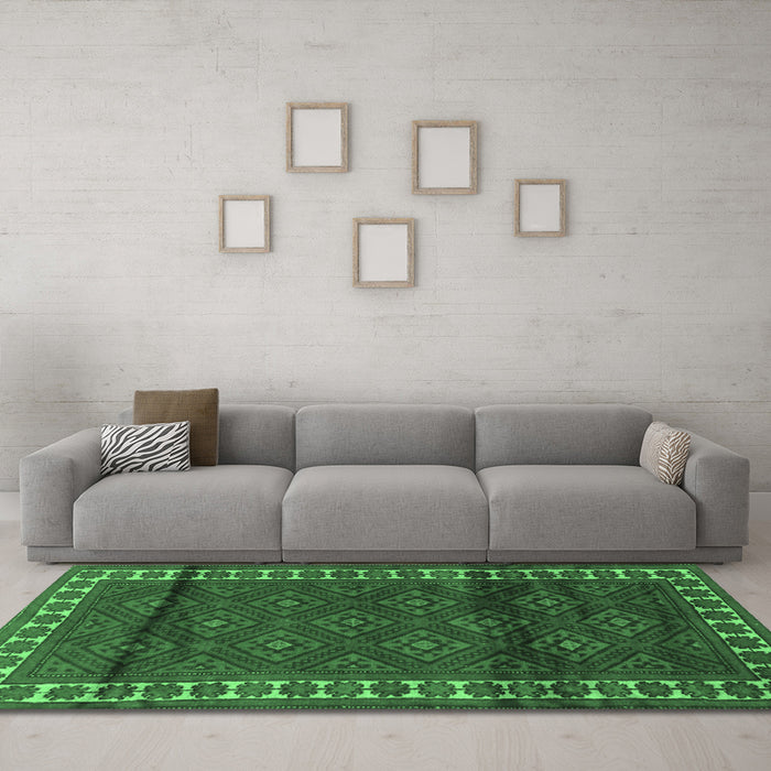 Machine Washable Persian Emerald Green Traditional Area Rugs in a Living Room,, wshtr1525emgrn