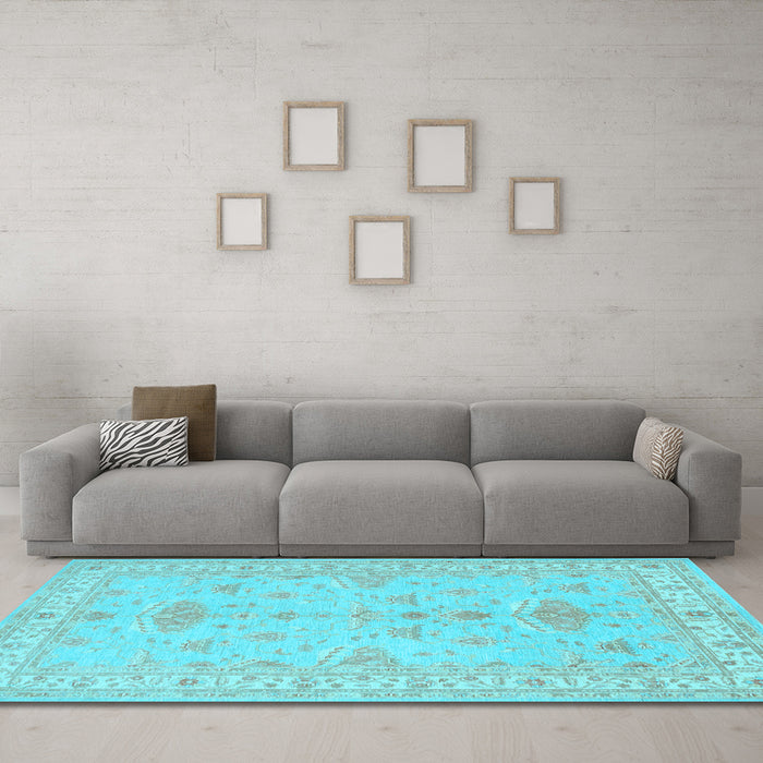 Machine Washable Persian Light Blue Traditional Rug in a Living Room, wshtr1526lblu
