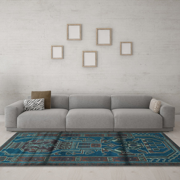 Machine Washable Persian Light Blue Traditional Rug in a Living Room, wshtr1527lblu