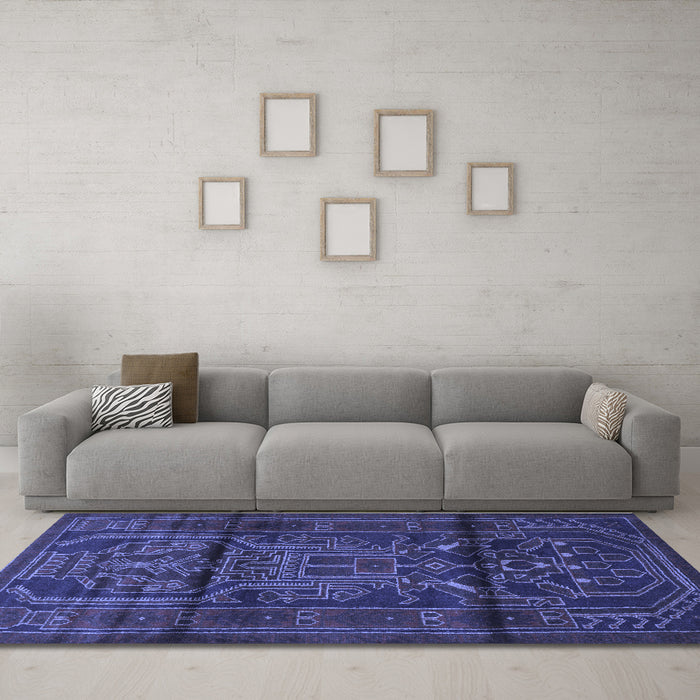 Machine Washable Persian Blue Traditional Rug in a Living Room, wshtr1527blu
